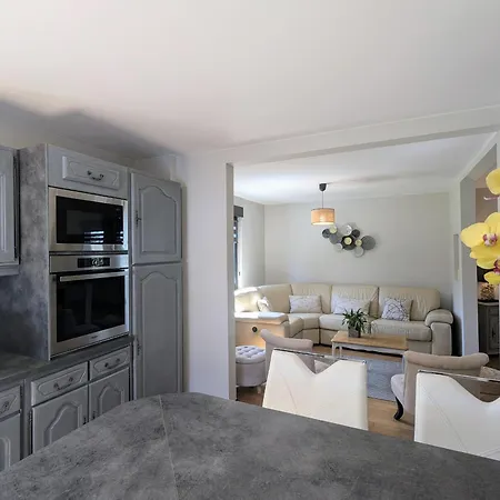 Hébergement de vacances Spacieux, Confort Moderne, Jardin Paisible - Fr-1-589-695 *